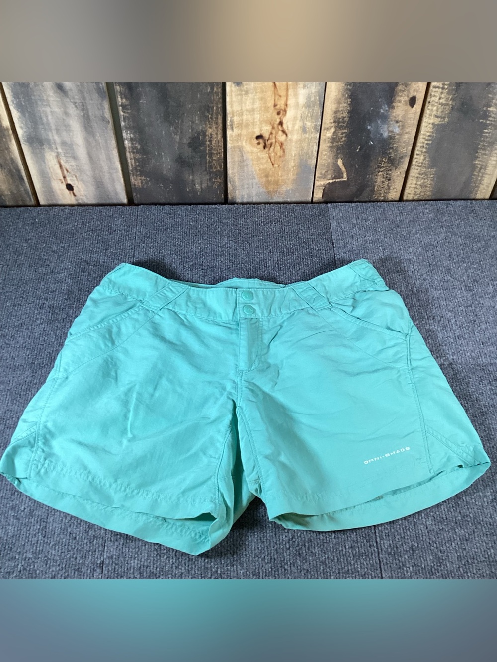 Columbia PFG casual shorts women’s size medium